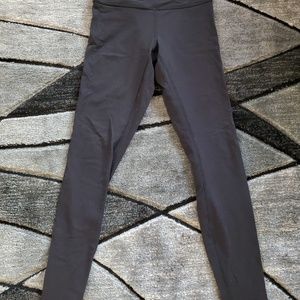 Lululemon Wunder Under HR 28" Black Sz 6